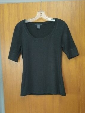 Black Scoop Neck Short Sleeve Top